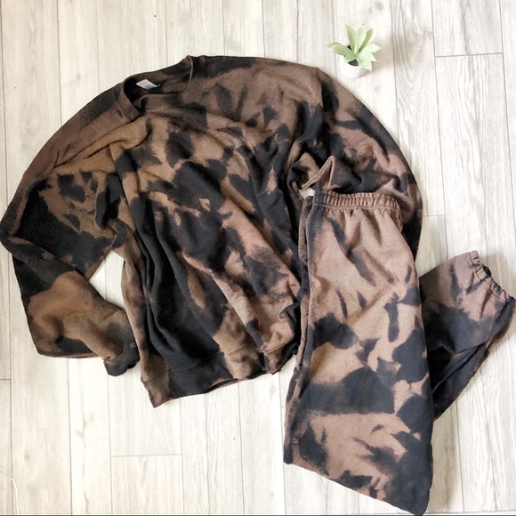 NEW Cozy Black Bleached Sweatsuit Set tie dye - Picture 2 of 4